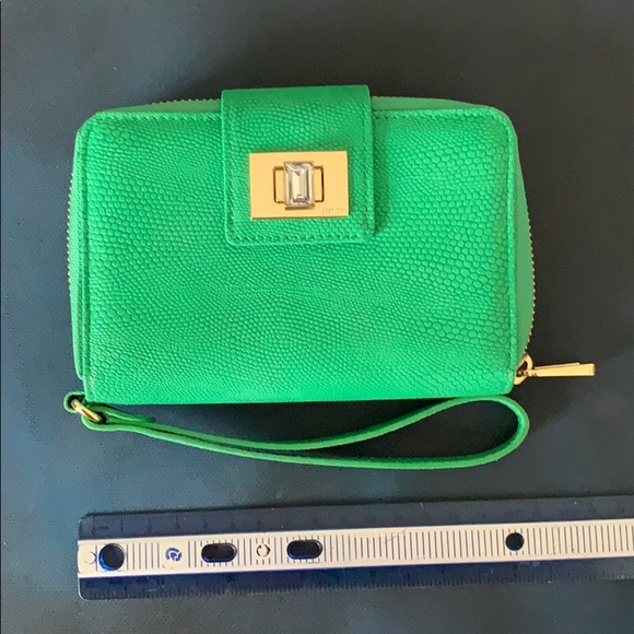 Green Juicy Couture Wallet - Picture 4 of 4